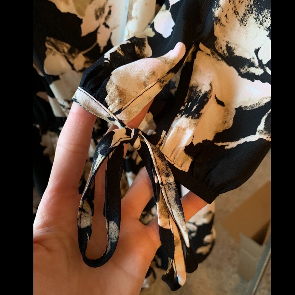 Floral romper - Picture 6 of 8